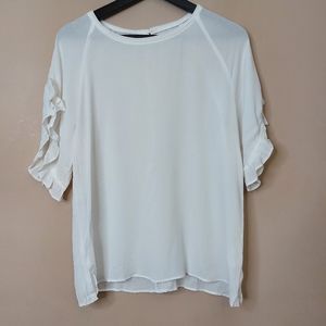 Mustard Seed  short sleeve blouse with ruffle detail